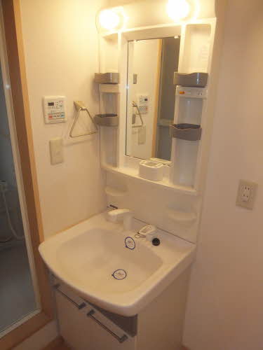 シャトーグローリー　Ｂ棟　＊ B0102号-8