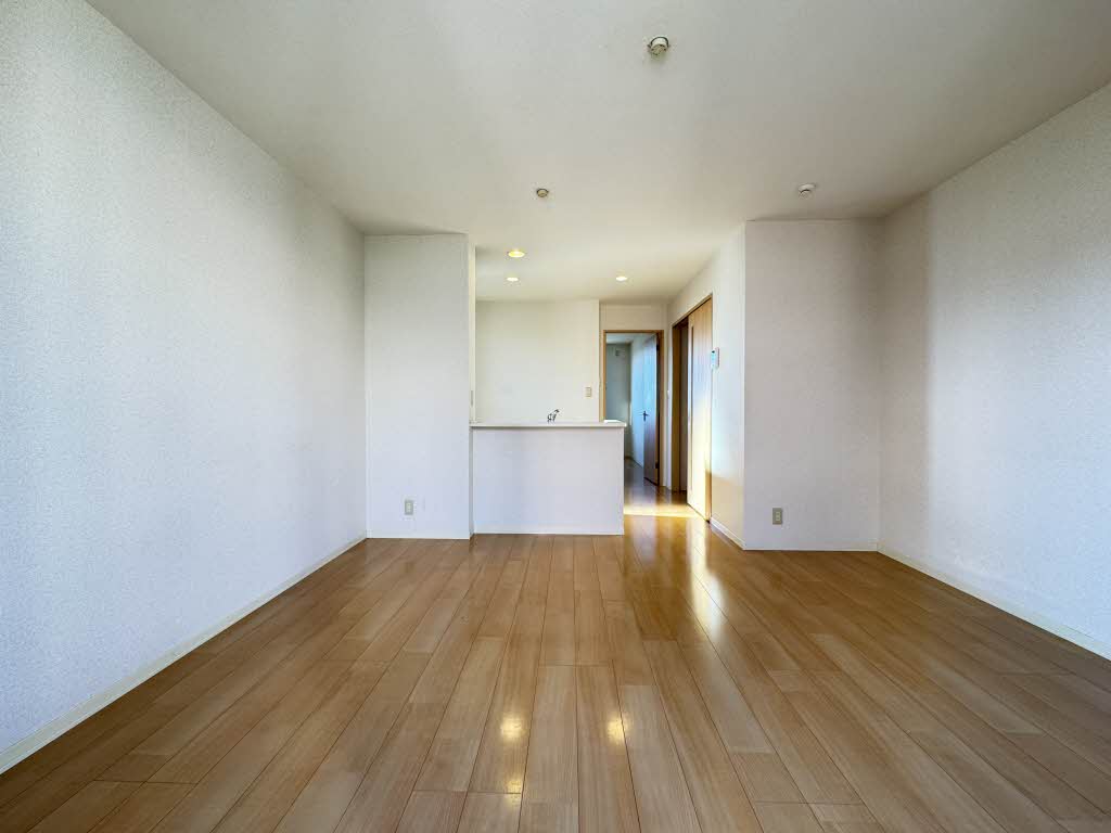 シャーメゾンＨＩＫＡＲＩ　＊＊ A0103号-2