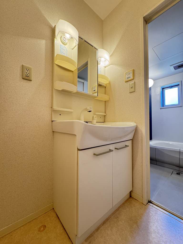 シャーメゾンＨＩＫＡＲＩ　＊＊ A0103号-6