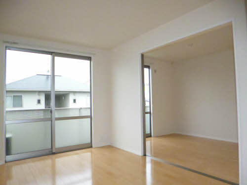 サクラージュⅡ　Ｂ棟　＊＊ B0101号-4