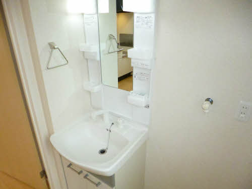 サクラージュⅡ　Ｂ棟　＊＊ B0101号-11