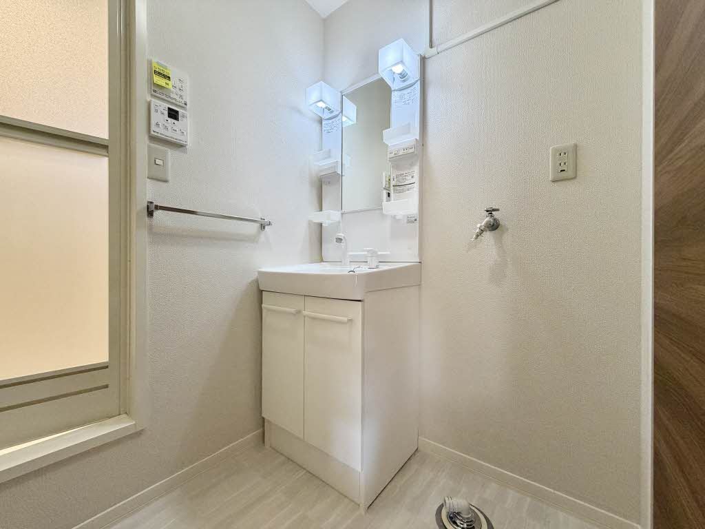 フレグランス・イースト　Ｂ棟　＊＊ B0101号-5