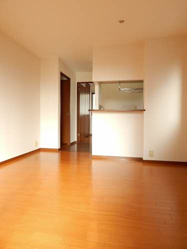 ファミールオガタ　Ｂ棟　＊ B0102号-2