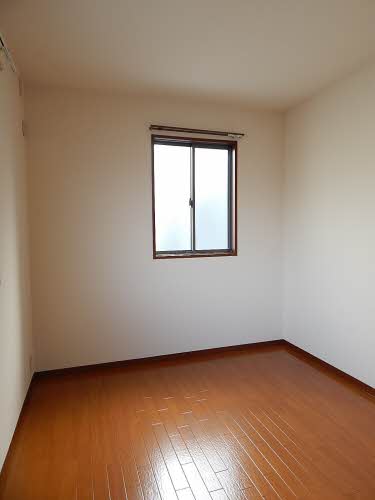 ファミールオガタ　Ｂ棟　＊ B0102号-11