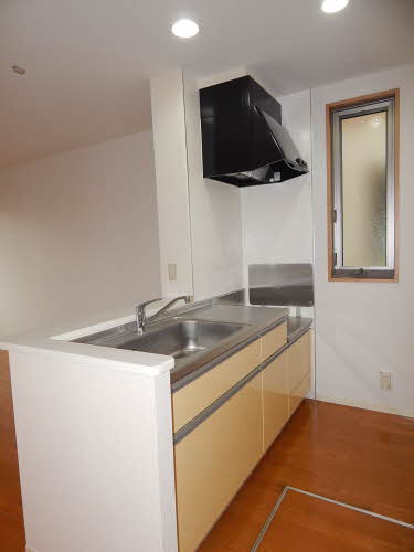 カーサ・ラピス　Ｂ棟　＊＊ B0101号-2