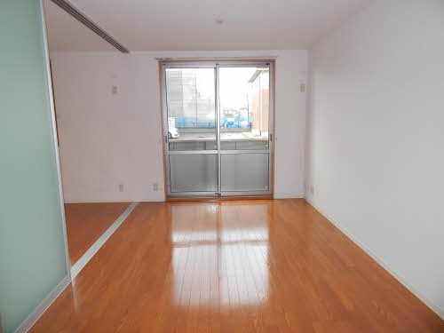 カーサ・ラピス　Ｂ棟　＊＊ B0101号-3