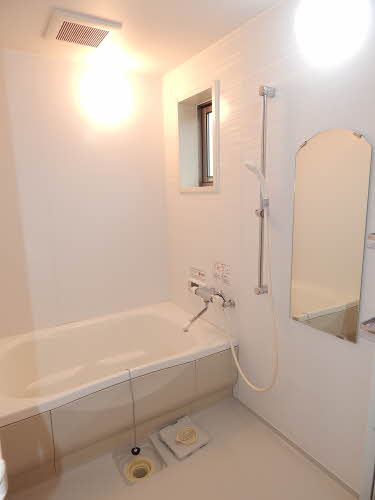 カーサ・ラピス　Ｂ棟　＊＊ B0101号-4