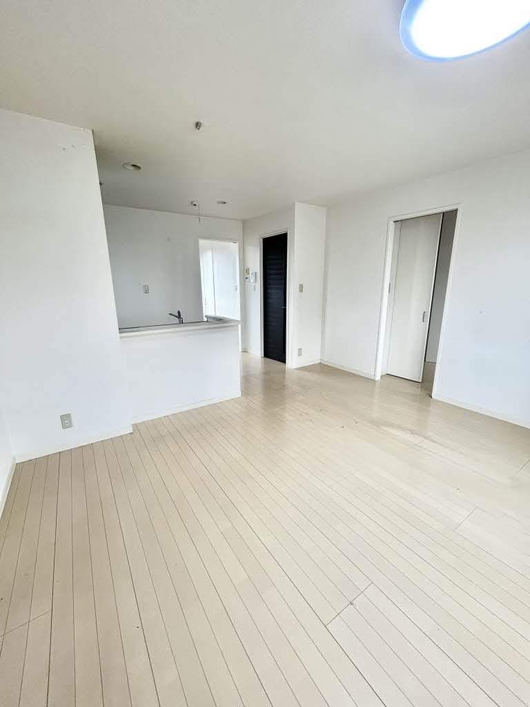 カーサ・ラピス　Ｃ棟　＊＊ C0202号-2