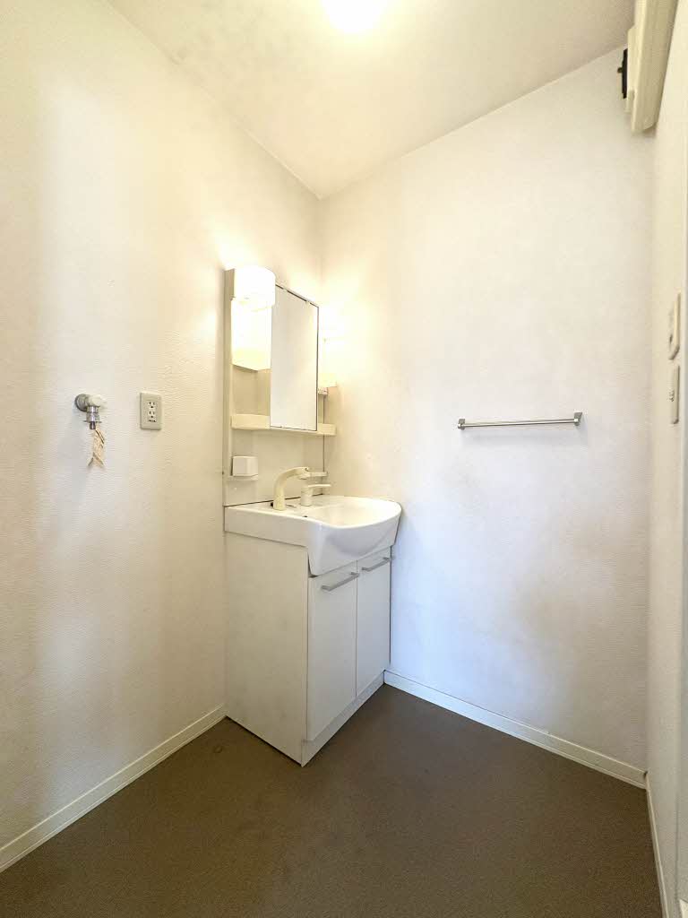 シャーメゾン葵　Ａ棟　＊＊ A0202号-5