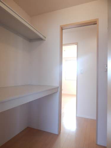 フェリーク　Ⅱ棟　＊＊ B0201号-8