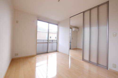 フォレスト　Ⅴ棟　＊ E0201号-5