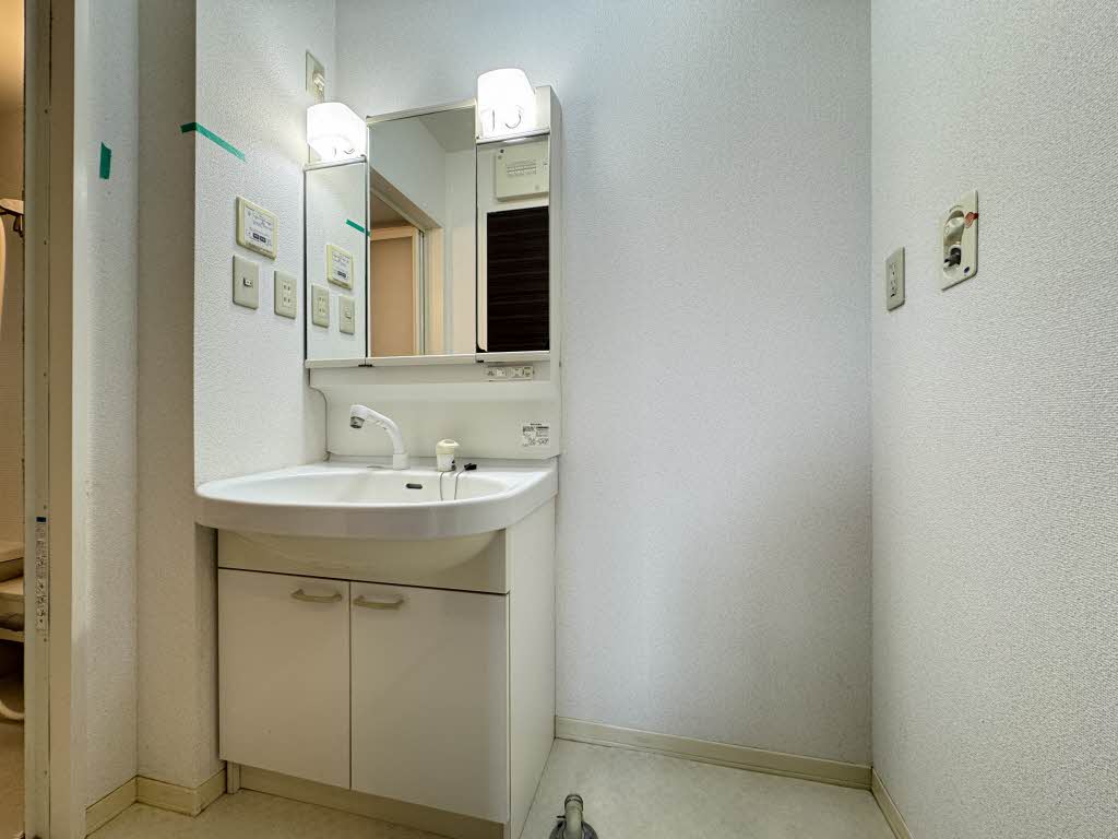 パークヒル　Ｂ棟　＊＊ B0101号-6