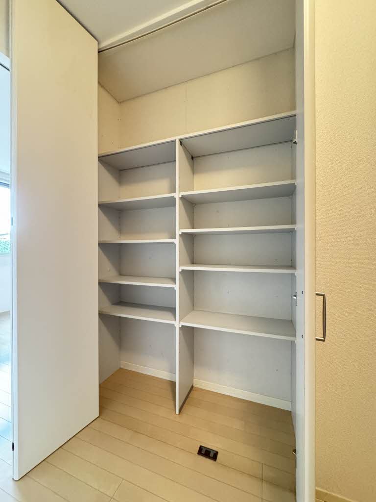 パークヒル　Ｂ棟　＊＊ B0101号-14