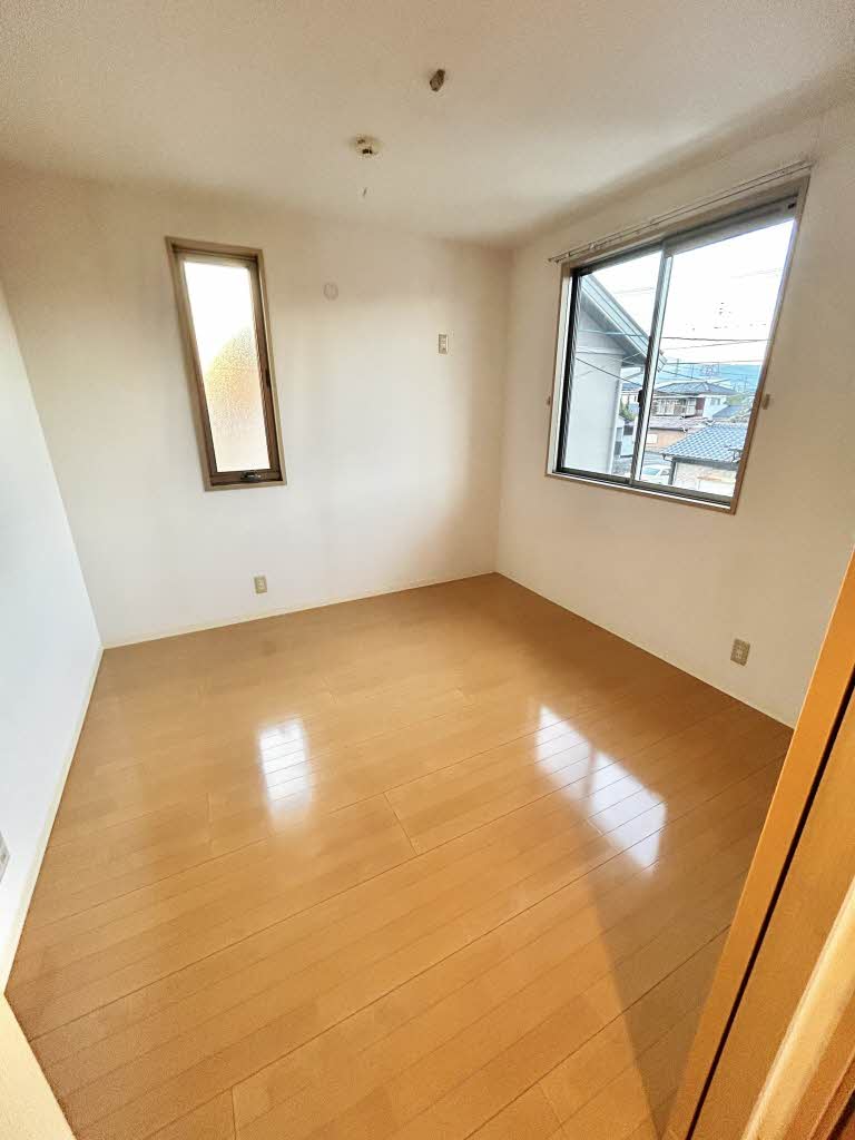 グランシャリオ高木瀬西　＊＊ A0201号-3