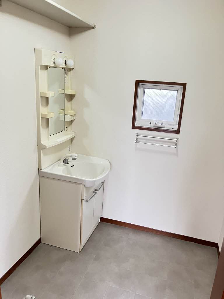 エスポアール愛　Ｃ棟　＊ C0101号-7