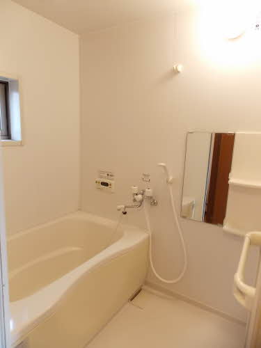 サニーコート本城　＊＊　Ｂ棟 B0102号-6