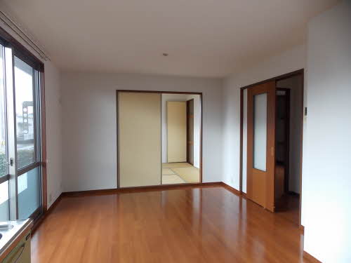 サニーコート本城　＊＊　Ｂ棟 B0102号-13