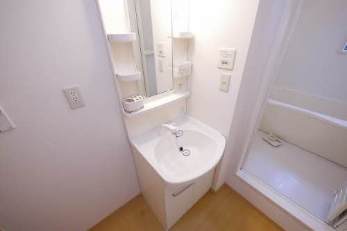 サニーコート本城　Ⅱ　＊＊　Ｃ棟 C0103号-3