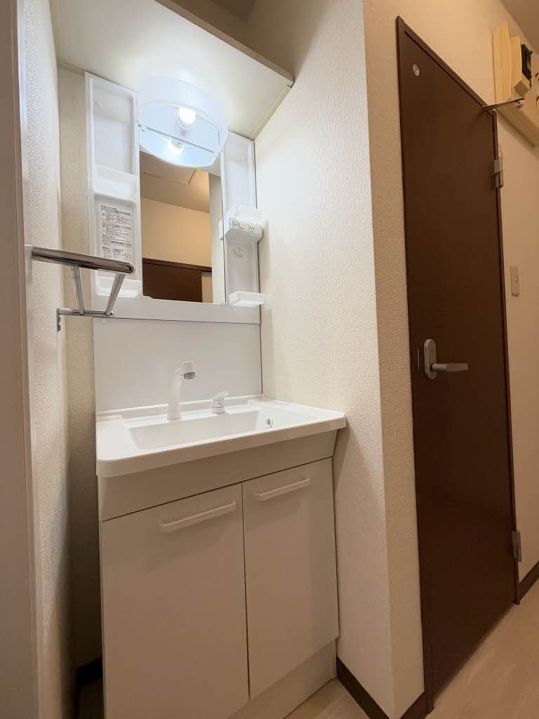 ラーク B棟 B0202号-9