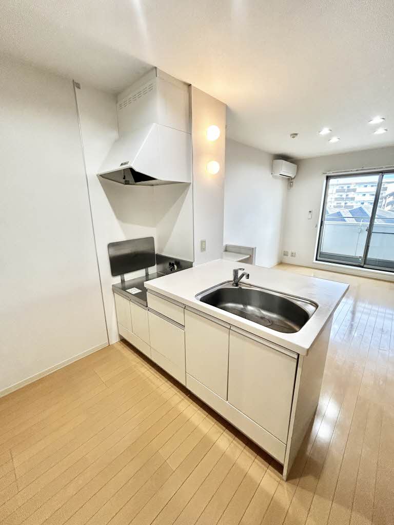 プロムナード夢咲　南棟　＊＊ B0302号-8