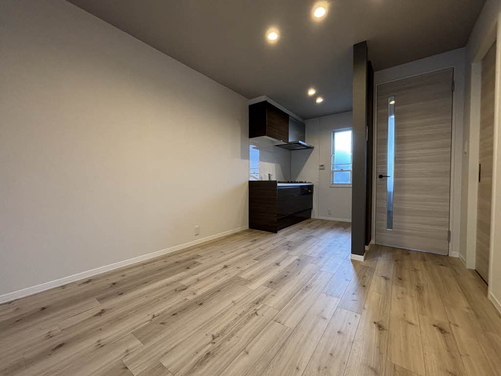 ファミール　オランジュ　＊A0102-1