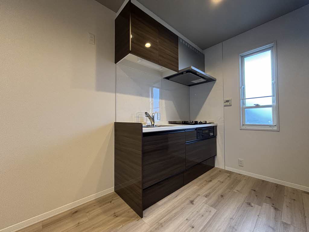 ファミール　オランジュ　＊A0102-2