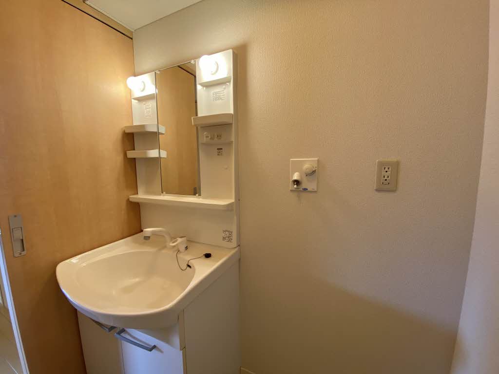 ドミール東貫　Ｂ棟　＊＊ B0202号-5