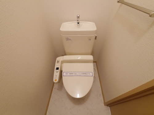 クエストヒル陣原 A棟 * A0101号-4