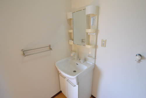 ソレイユ中里　Ａ棟　＊ A0202号-9