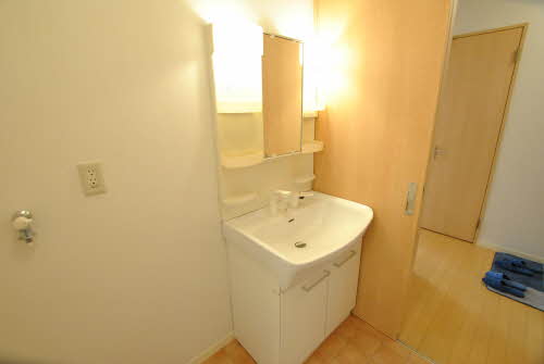 メゾン　ド　ボヌール　Ｃ棟　＊ C0101号-9