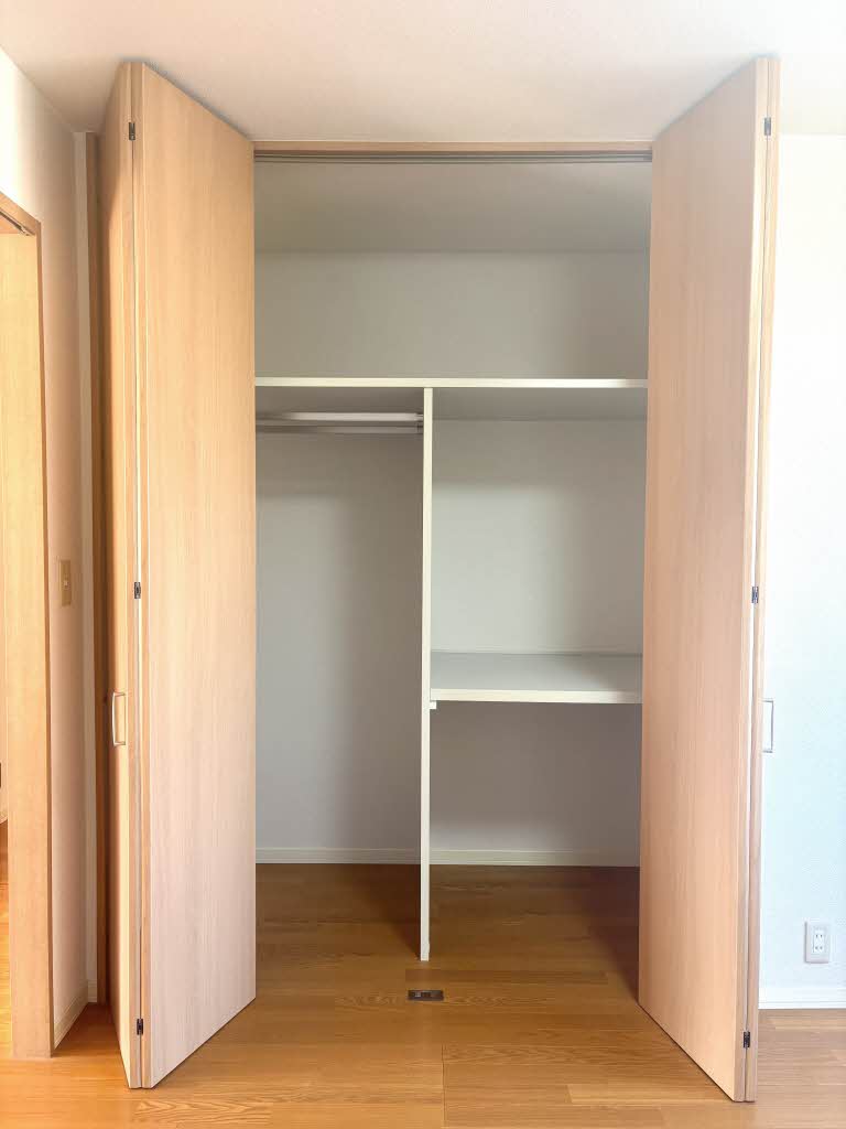 メイタイム　Ｂ棟　＊＊ B0201号-8