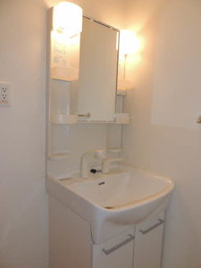 グランディール春日　＊＊ A0101号-8