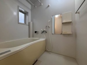 シャーメゾンアカシヤ　＊＊ A0101号-4