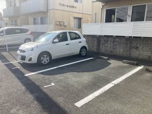 ファミールオガタ　Ｇ棟　＊＊ G0102号-12