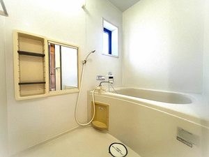 シュロスコート　Ａ棟　＊＊ A0101号-4