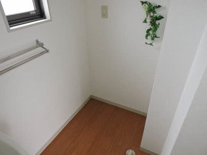 シュロスコート B棟 ** B0102号-10