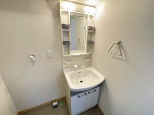 ガーデンコート　Ⅱ棟　＊ B0201号-5