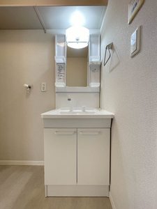 ガーデンコート　Ⅲ棟　＊ C0102号-4