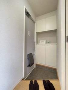 ガーデンコート　Ⅲ棟　＊ C0102号-9