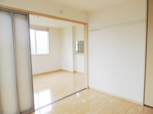 ガーデンコート　Ⅴ棟　＊ E0101号-15