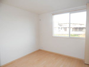 ガーデンコート　Ⅴ棟　＊ E0102号-4