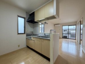 Sunny court 屋野 Ⅱ棟 ** B0201号-3