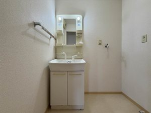 Sunny court 屋野 Ⅱ棟 ** B0201号-5