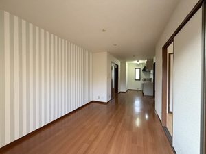 エスピーハウス三重　Ｂ棟　＊＊ B0203号-2