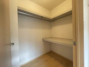 サリーレ新屋敷　Ⅱ番館　＊＊ B0102号-7