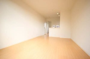 ソレイユコート　Ｂ棟　＊＊ B0201号-3