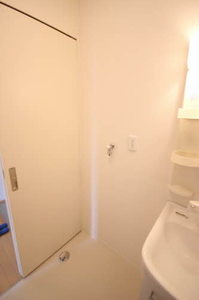 ソレイユコート　Ｂ棟　＊＊ B0201号-8