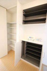 ソレイユコート　Ｂ棟　＊＊ B0201号-11