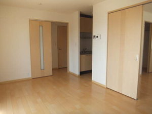 プレミール B棟 B0201号-2