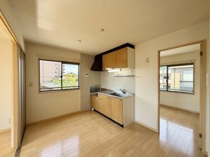 ラポワール横田 B棟 ** B0202号-2